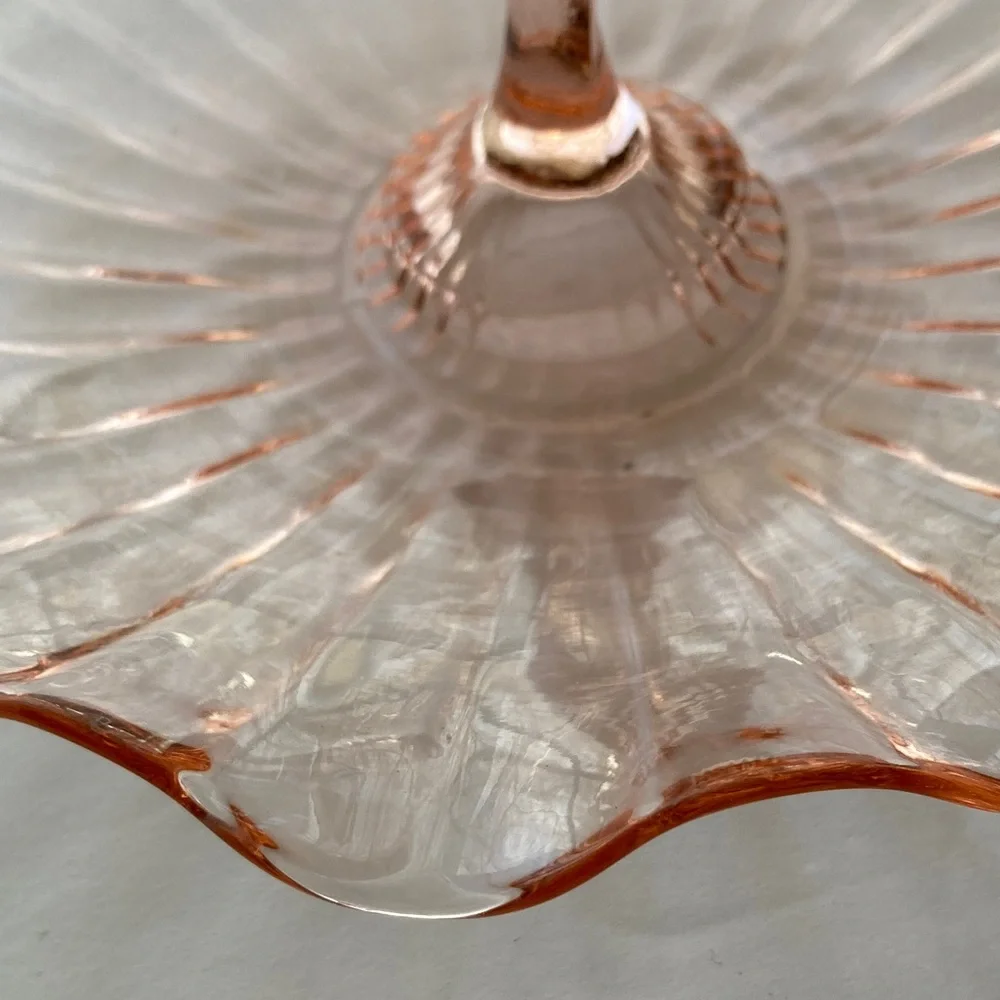 ANCHOR HOCKING Vintage Pink Glass Serving Candy Trinket Dish 4 inches Tall